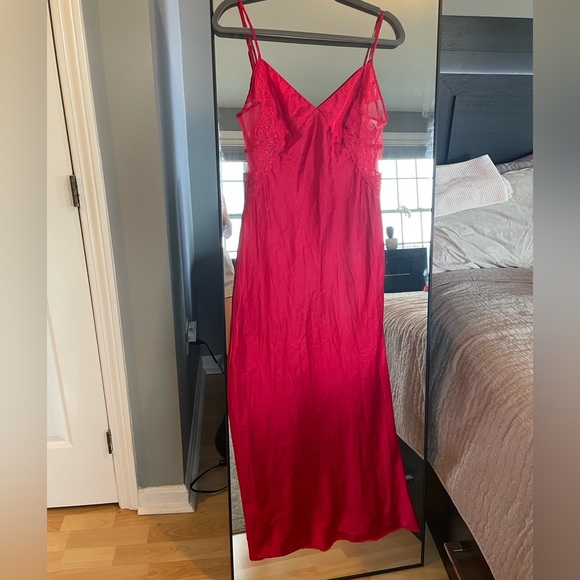 victoria’s secret ♥️ mesh & sequin maxi slip - Picture 1 of 8